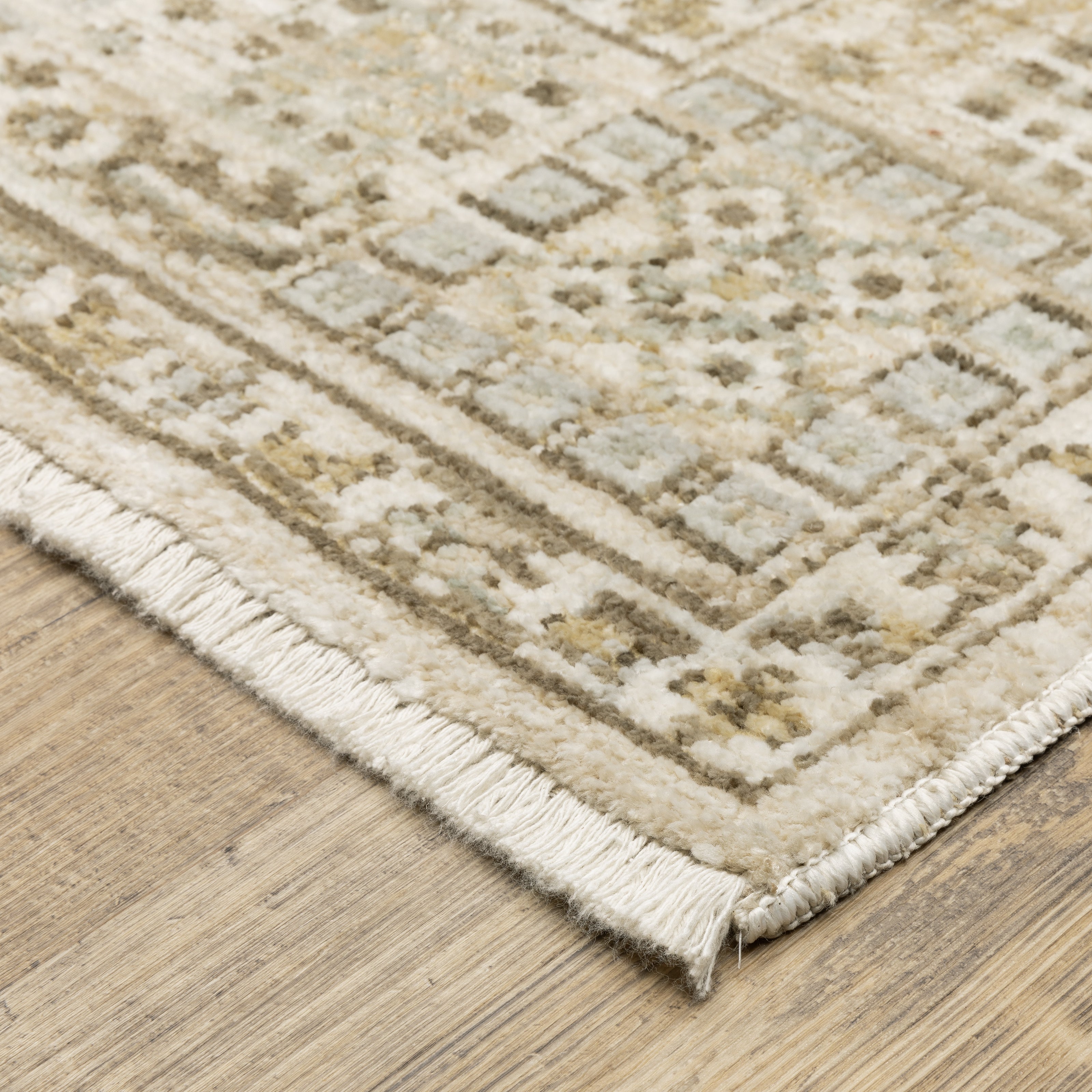 Lola / LLA02 – Oriental Weavers